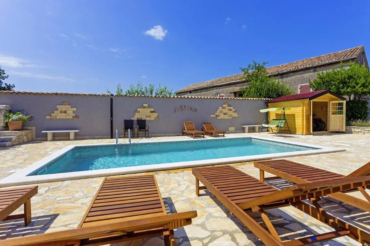 Villa Rina In Barat - Haus Fuer 6-7 Personen Kanfanar