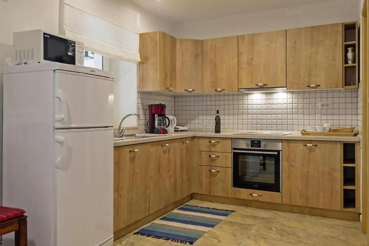 Villa Rina In Barat - Haus Fuer 6-7 Personen 칸파나르