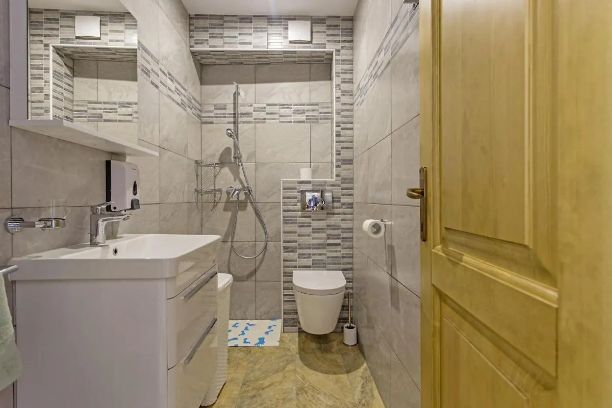 Villa Rina In Barat - Haus Fuer 6-7 Personen 칸파나르