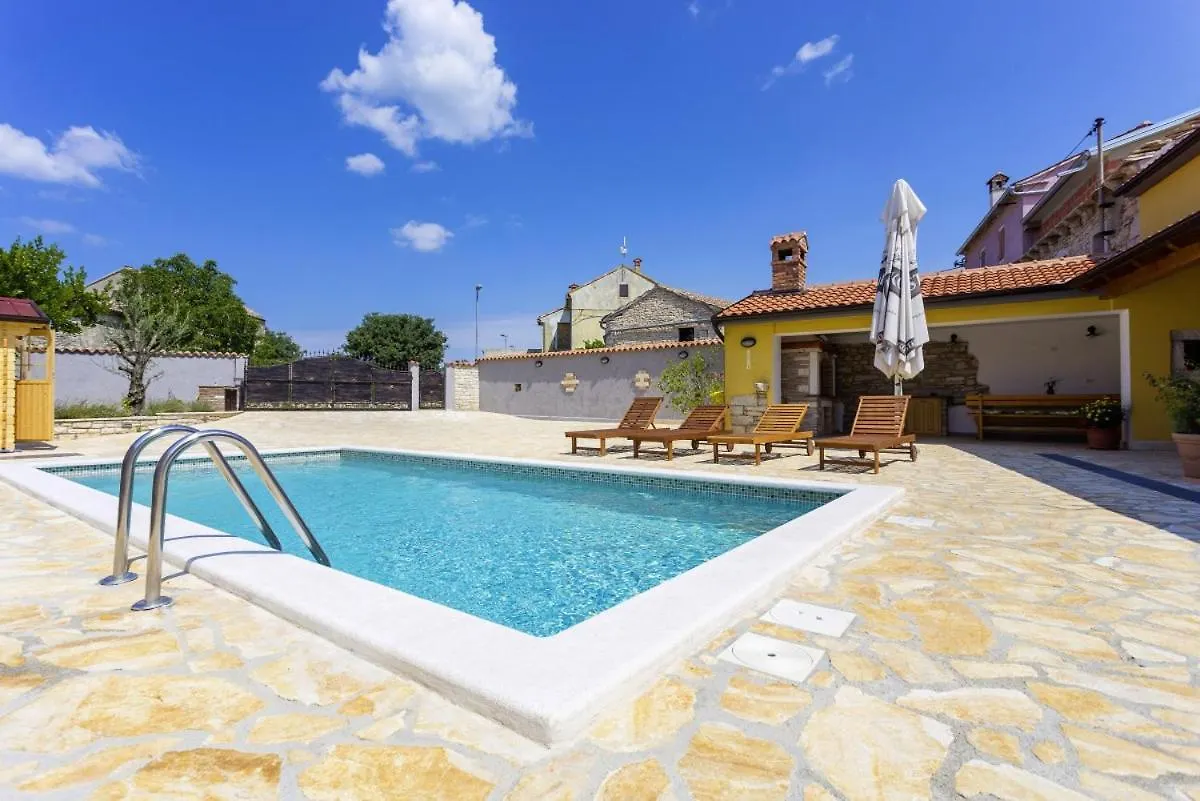 Villa Rina In Barat - Haus Fuer 6-7 Personen 칸파나르