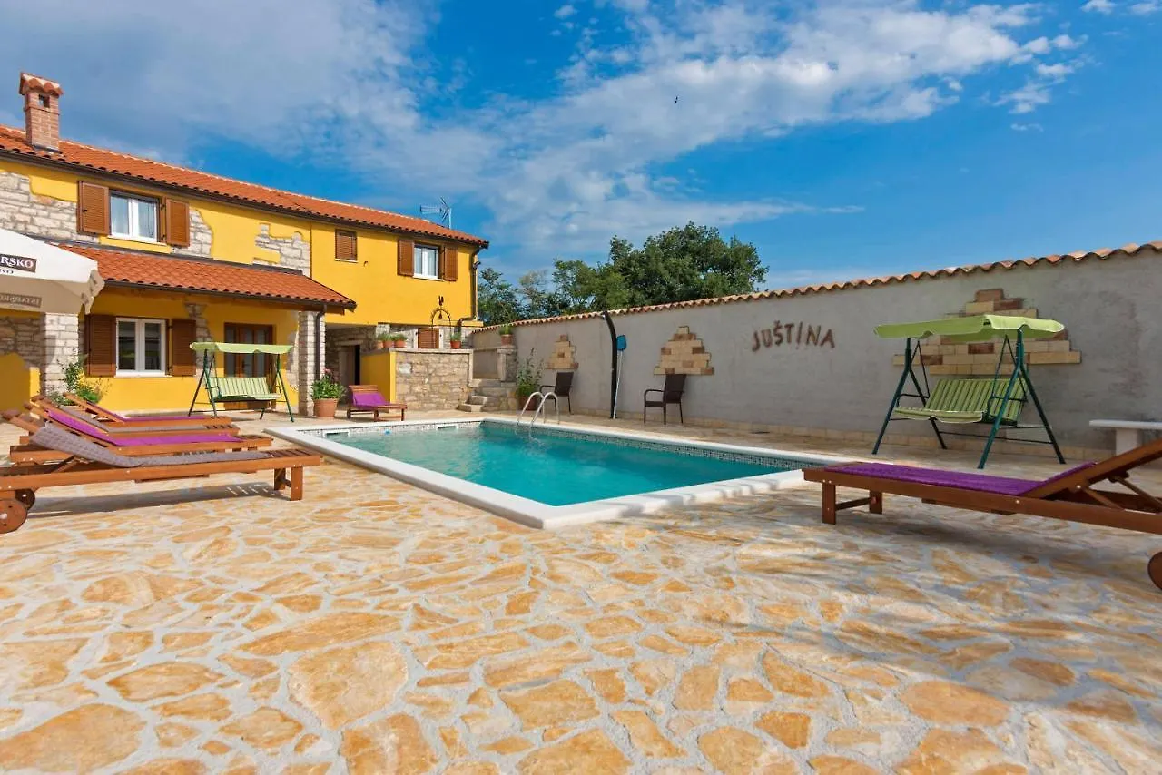 Villa Rina In Barat - Haus Fuer 6-7 Personen 칸파나르